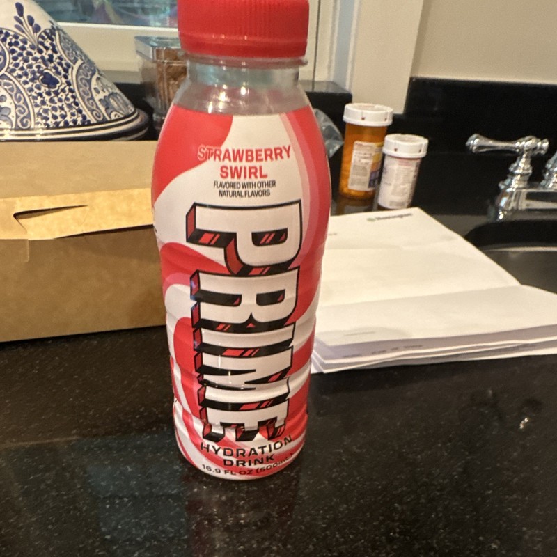 Prime Hydration Drink - Strawberry Swirl Electrolytes 16.9 fl oz