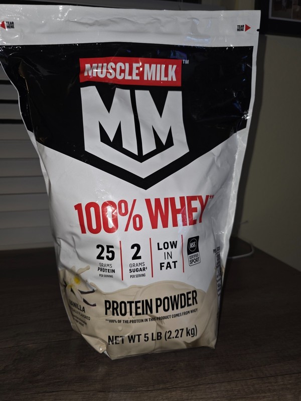 Muscle Milk 100% Whey Protein Powder, Chocolate, 5lb, 66 Servings, Exp. 7/2027