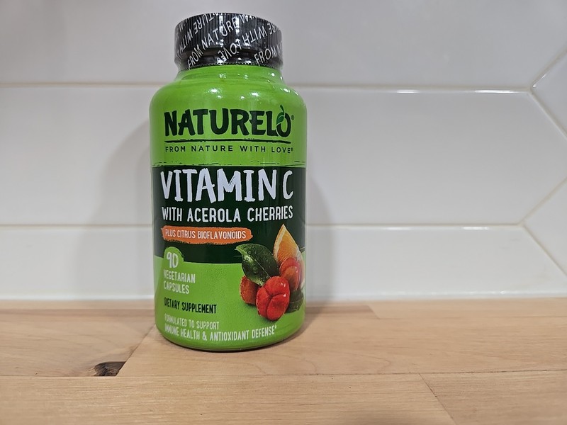Naturelo Premium Vitamin C with Organic Acerola Cherry and Citrus Capsules – 90